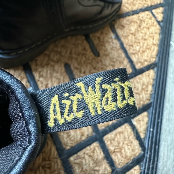 Kids Dr Martens Junior 1460, US1/EU32 - Picture 11 of 11